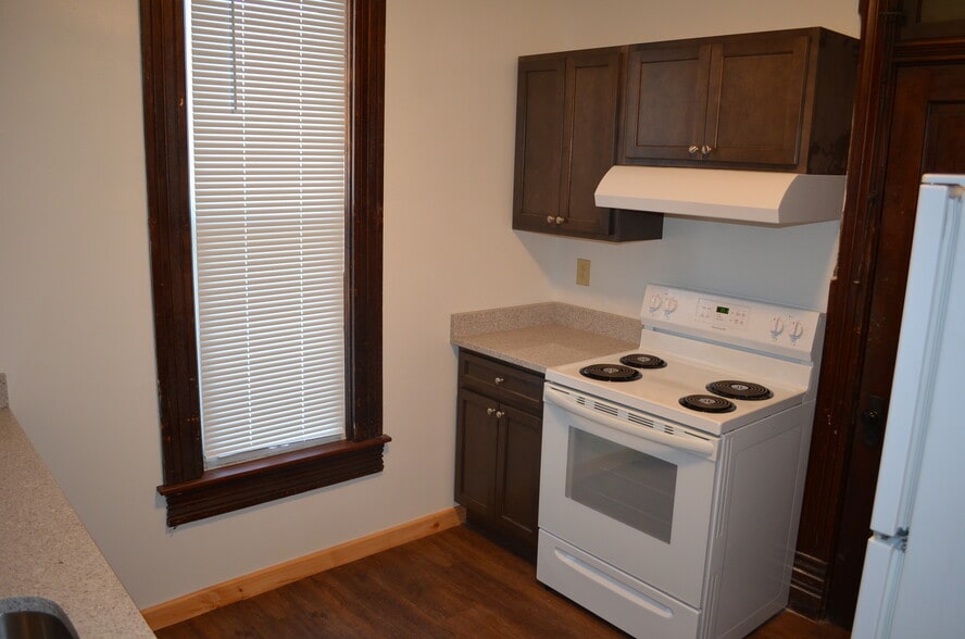 Building Photo - 444 Chestnut St