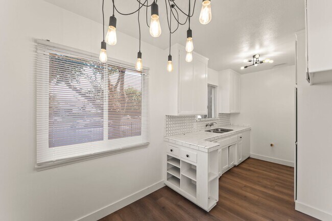 Building Photo - Washington Place