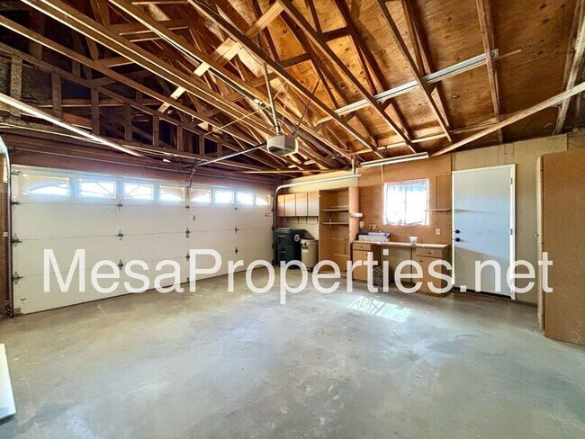 Building Photo - 15512 Yates Rd