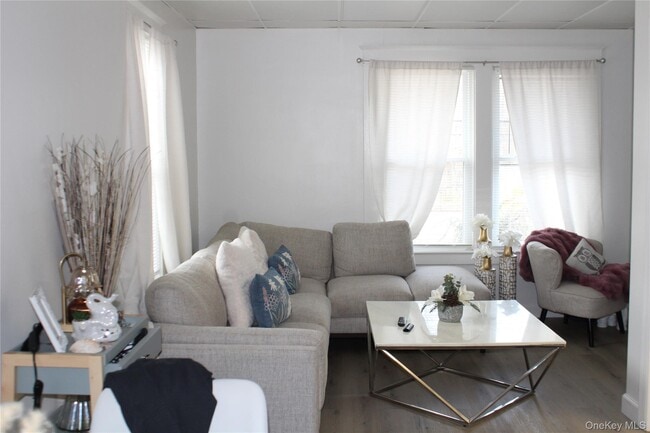 Building Photo - 2229 Crompond Rd