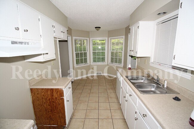 Building Photo - 3001 Falkirk Rd