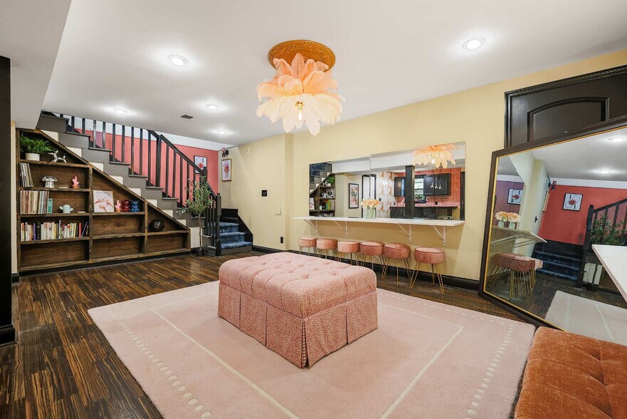 Building Photo - 4834 Hopedale Dr