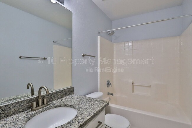 Building Photo - 15606 N 33rd Pl