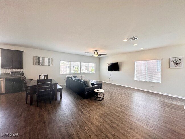 Building Photo - 5630 Aspen Heights Dr