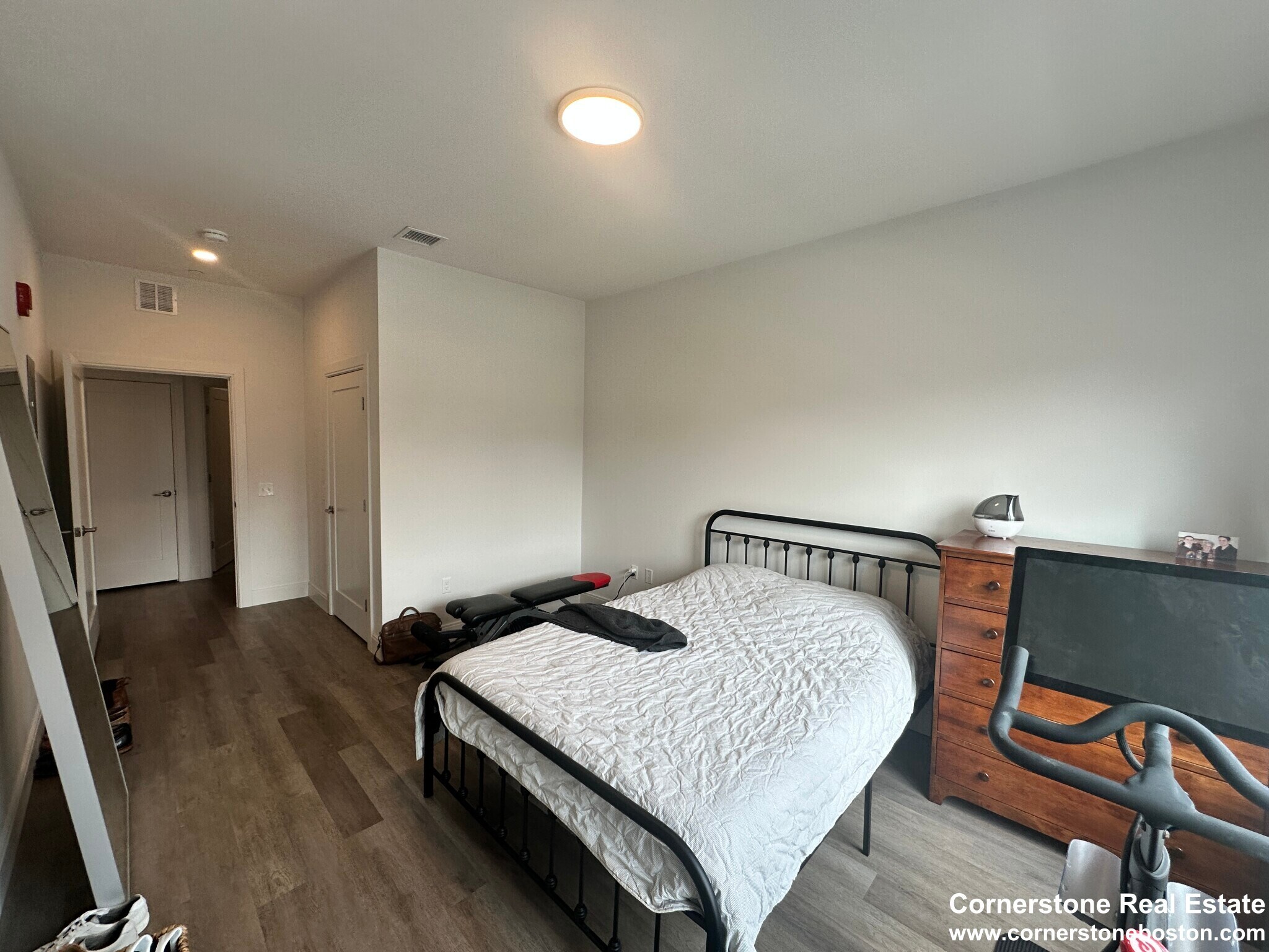 Building Photo - 1085 Dorchester Ave