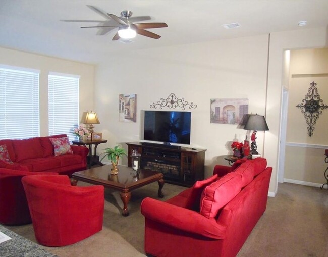 Building Photo - Gorgeous 3 bed, 3 bed, Leander Tx (Stewart...