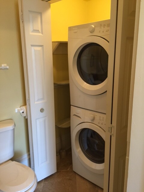 Building Photo - 1520 Josephine St