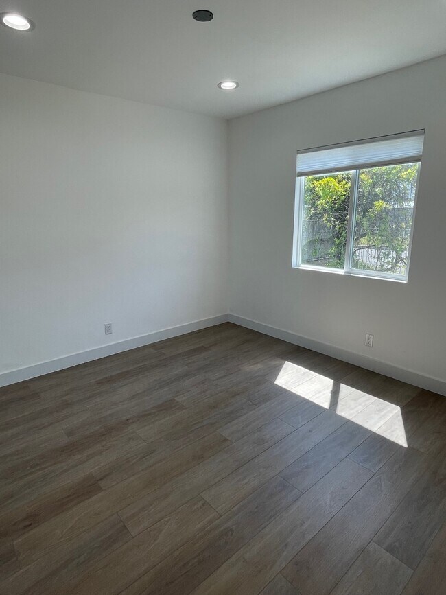 Building Photo - 12611 Barbara Ann St