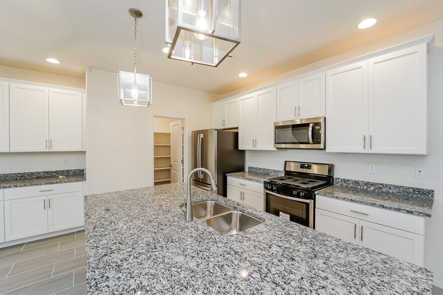 Building Photo - 10775 W Embrey Dr