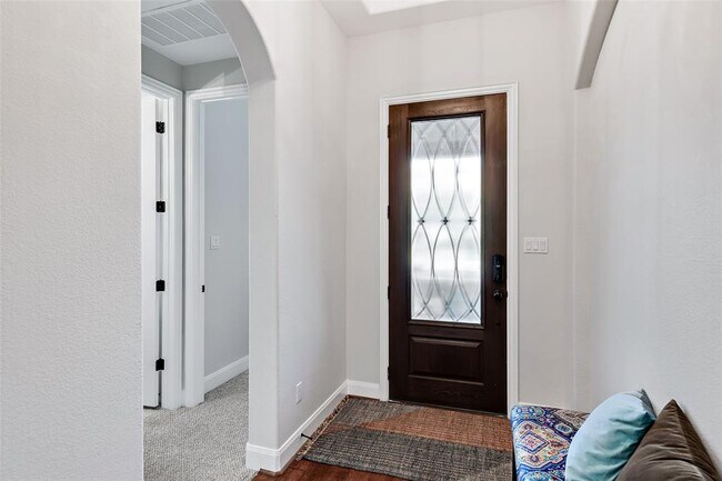 Building Photo - 106 Maxwell Way