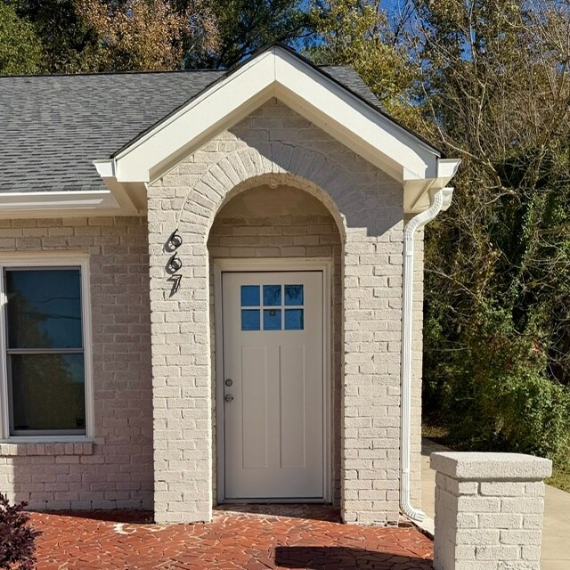 Building Photo - 667 Francis Pl NW