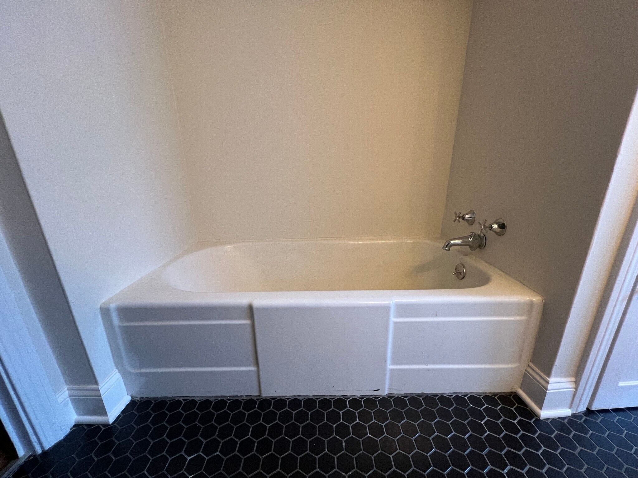 Building Photo - 1872 W 47th St