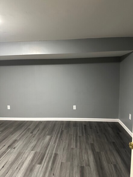 Building Photo - 3593 Scarberry Dr