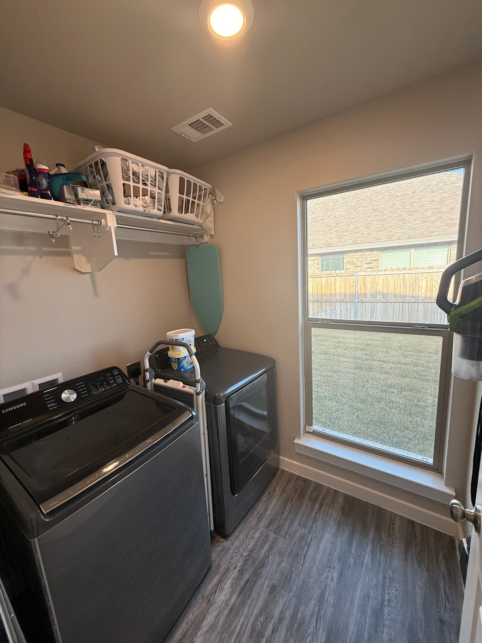 Laundry Room - 2409 Bastrop Ave