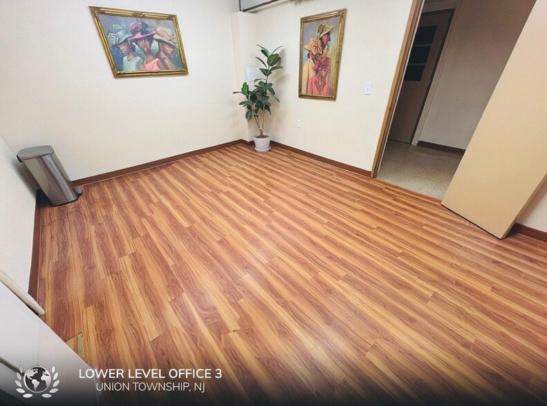 Building Photo - 301 Tucker Ave