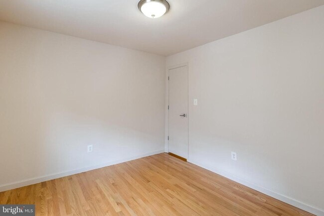 Building Photo - 1310 K St SE