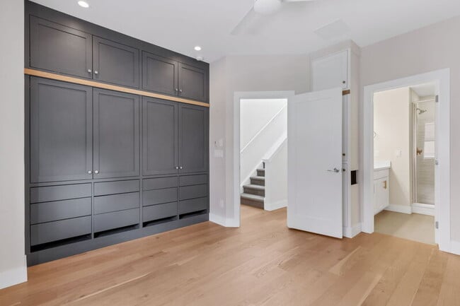 Building Photo - 1632 Quitman St