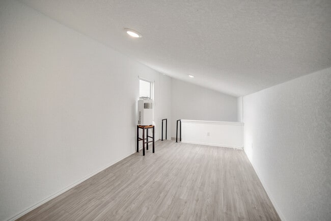 Building Photo - 4247 Thalweg Way