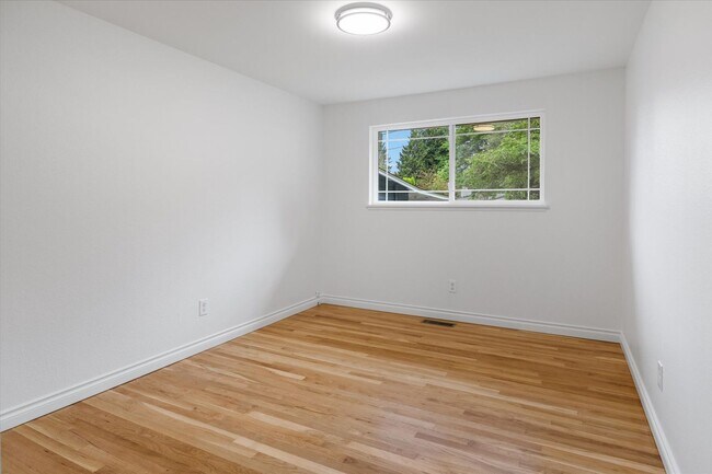 Building Photo - Remodeled Rambler with 2/Car garage, RV Parking and an Impressive Back Yard!!!!!