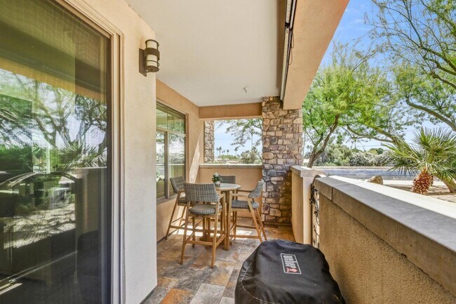 Building Photo - 4909 N Woodmere Fairway