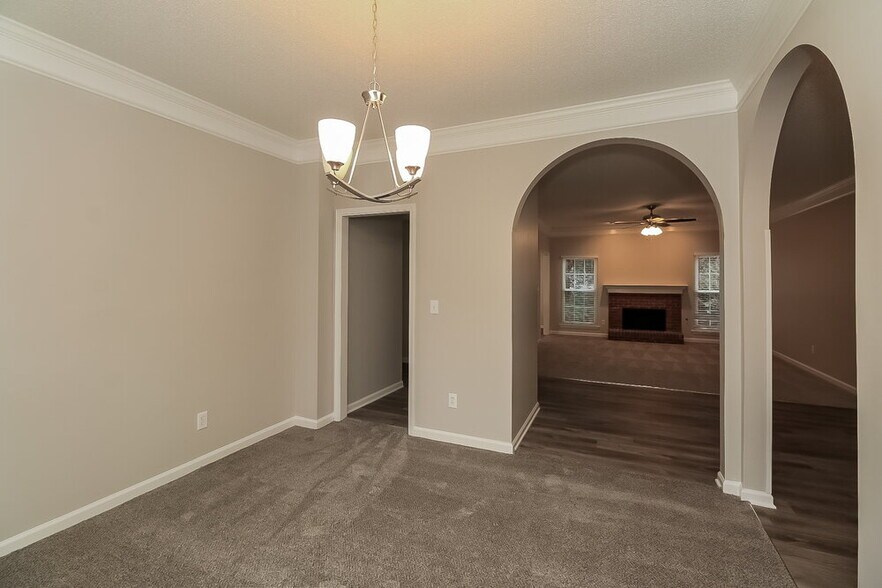 Building Photo - 184 Pine Branch Dr