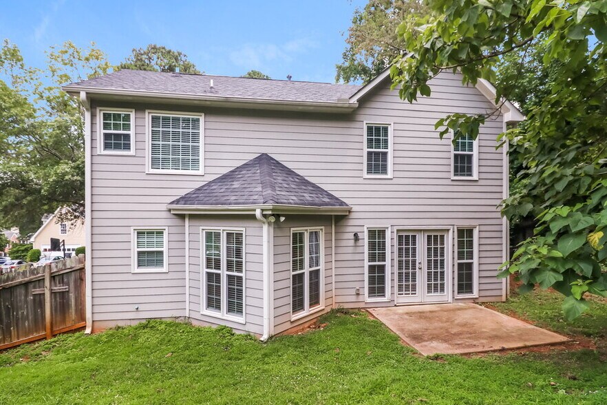 Building Photo - 739 Glenspring Dr