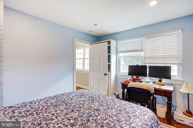 Building Photo - 4110 Edgevale Ct