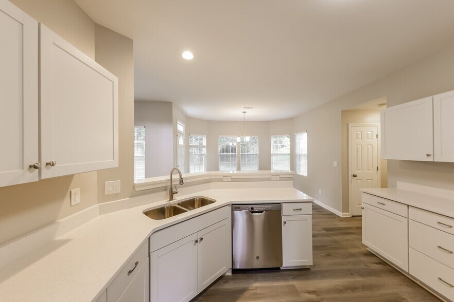 Building Photo - 186 Championship Ct