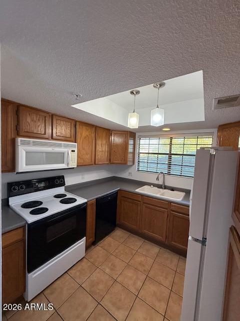 Building Photo - 5950 N 78th St