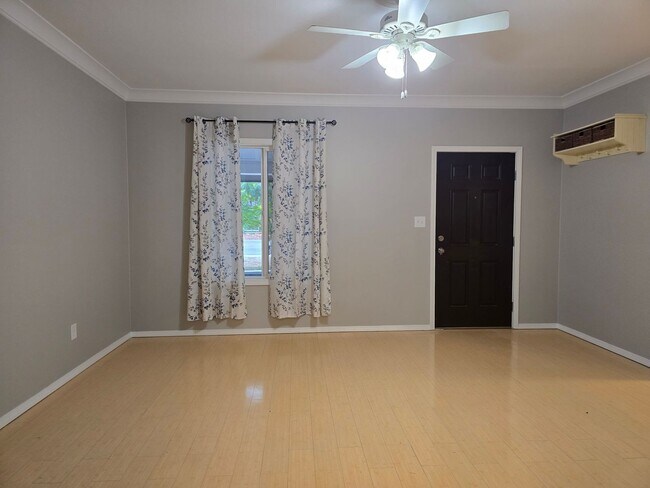 Building Photo - 12911 Gravelly Lake Dr SW