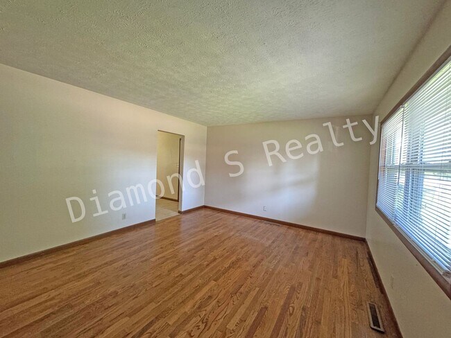 Building Photo - 1412 W Berkeley St