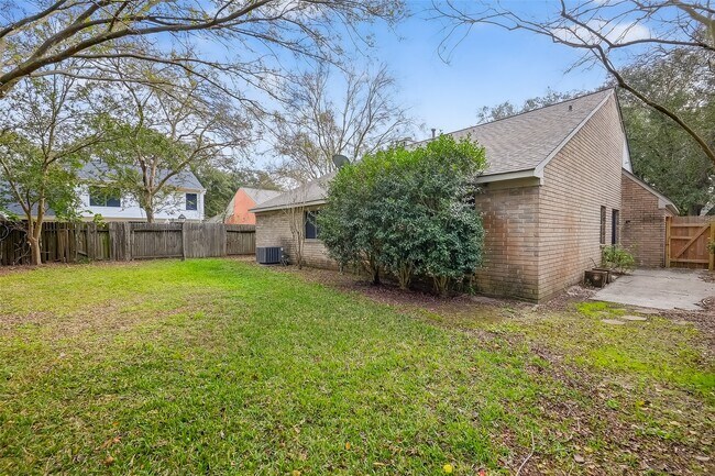 Building Photo - 13514 Clayton Hill Dr