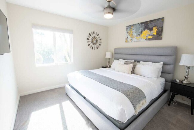 Building Photo - 12202 N 60th St