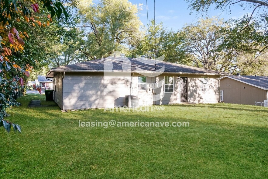 Building Photo - 6113 E 153 St