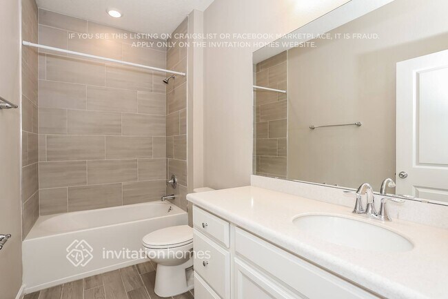 Building Photo - 9817 Lemon Grass Ln