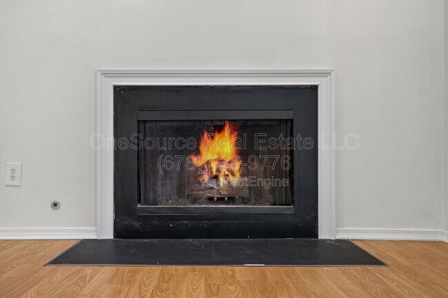 Building Photo - 2110 Augusta Dr