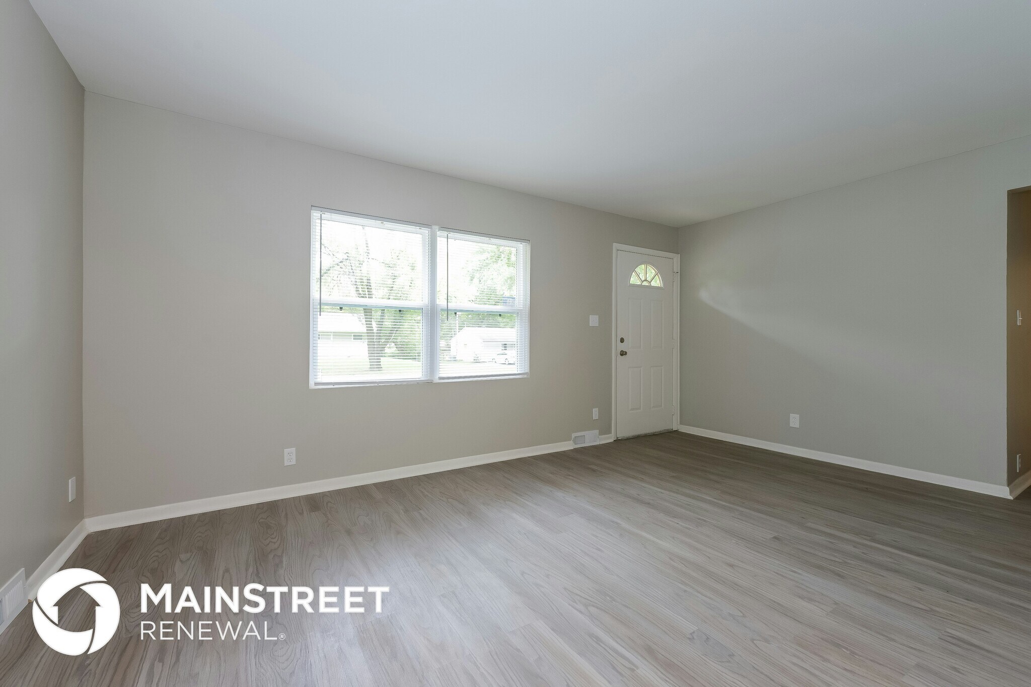 Building Photo - 11304 Crystal Ave