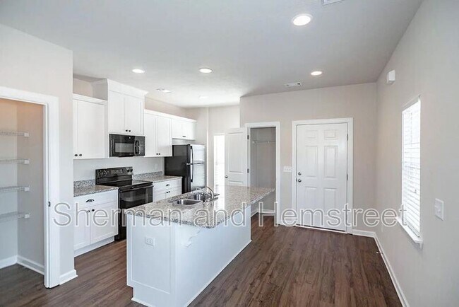 Building Photo - 1303 Joiner Cir