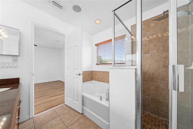 Building Photo - 8582 Leeland Archer Blvd