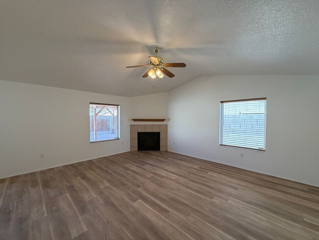 Building Photo - 3 Bedroom Single Story Home Available Near Unser Blvd NW & McMahon Blvd NW!