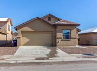 Building Photo - 2412 Escape Point St