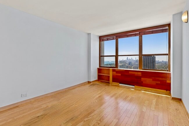 Building Photo - 655 W Irving Park Rd