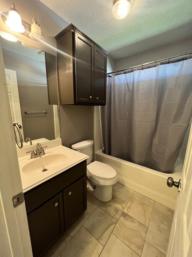 Building Photo - 3933 Tranquil Path Dr