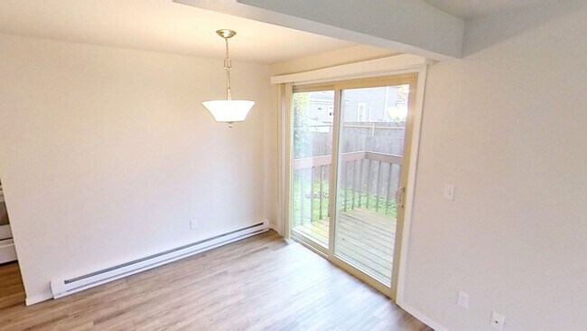 Building Photo - 2319 Wilson Ave