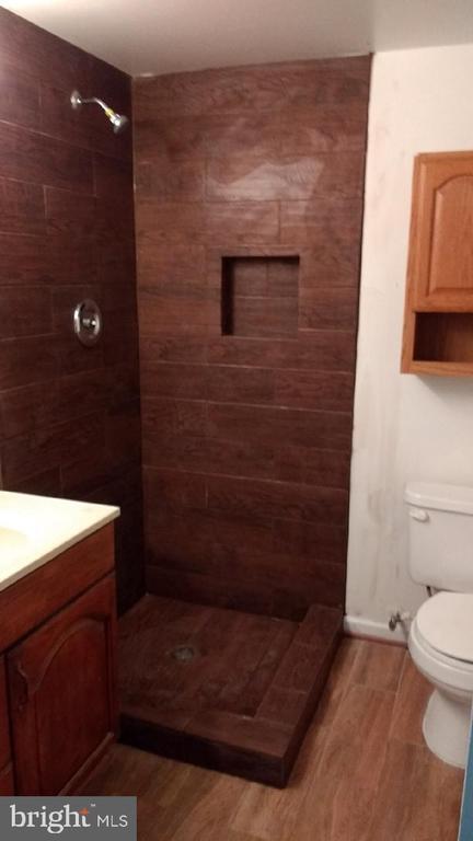 Building Photo - 11130 Hollowbrook Rd