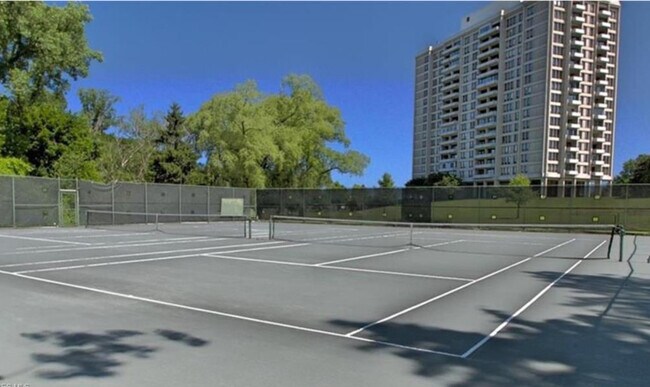 Tennis Courts - Common Area - 1 Bratenahl Pl