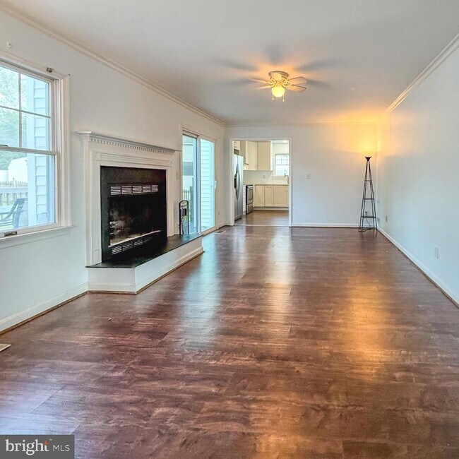 Building Photo - 3910 Red Leaf Ct
