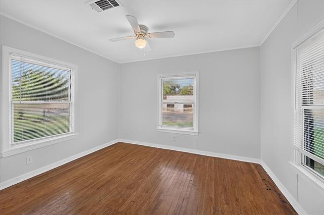 Building Photo - 351 S Waco St