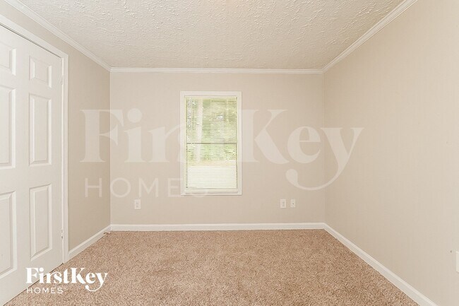 Building Photo - 160 Sherwood Loop