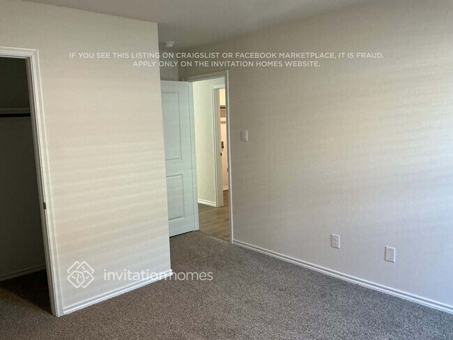 Building Photo - 3909 Amethyst Dr